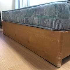 セミダブルベッド(フレーム&マットレス)の画像