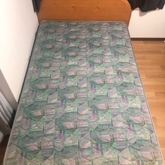 セミダブルベッド(フレーム&マットレス)の画像