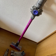 【訳あり】ダイソン掃除機dyson v6 fluffy originの画像