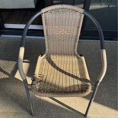 ガーデンチェア、テーブルセットの画像