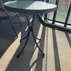 ガーデンチェア、テーブルセットの画像