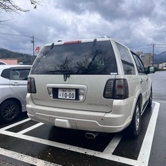 リンカーンナビゲーターの画像