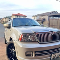 リンカーンナビゲーターの画像