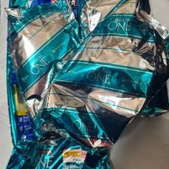 キャットフード　ピュリナワン　健康マルチケア　15歳以上　未開封の画像