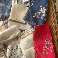 中古　昭和レトロ　ハンカチ　５０枚ほど　の画像