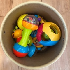 赤ちゃんのおもちゃ9つセットの画像