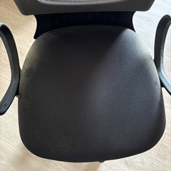 【最終値下げ】仕事用チェアの画像