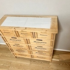 木製チェストの画像