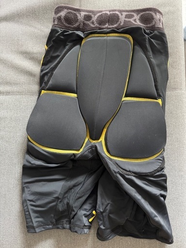 鎧武者YOROI MUSH パッド付きヒップガード L ブラック (ホン) 新横浜の