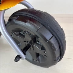 トイザらス 電動バイク AVIGO 電動乗用3輪バイク ミニモト 乗用玩具の画像