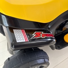 トイザらス 電動バイク AVIGO 電動乗用3輪バイク ミニモト 乗用玩具の画像