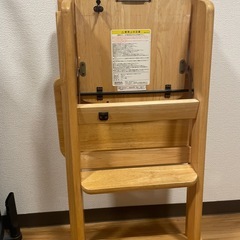 カトージ 木製ハイチェアの画像