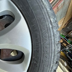 スタッドレスタイヤの画像