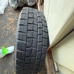スタッドレスタイヤの画像