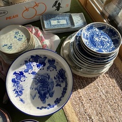 食器各種　小鉢、大皿、グラスの画像