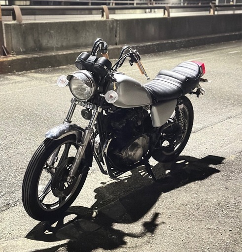 gsx250t トラザリ　実働　だけどカスタム途中のためのためカスタムベースに！