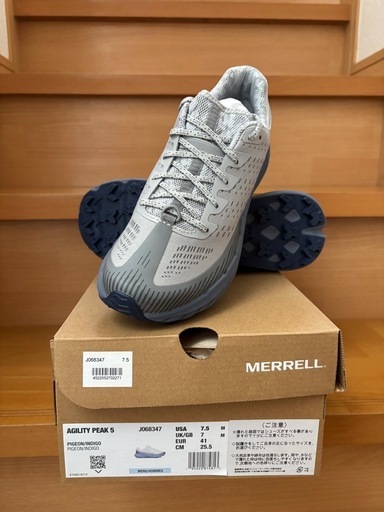 【未使用】【送料無料】 メレル アジリティー ピーク 5 25.5
