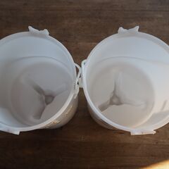 すいこみバケツ　2個　アミエビホイホイの画像