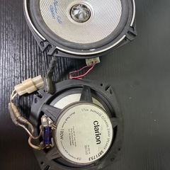 スピーカー2つの画像