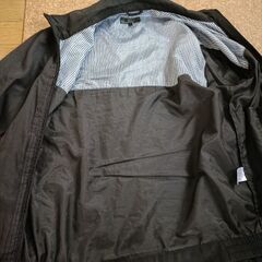 日本製ジャンパー黒の画像