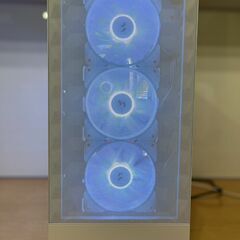 【ホワイト統一】フルカスタムゲーミングPC 新潟県内お届けOK！の画像