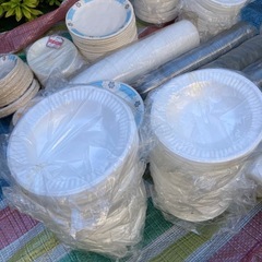 【訳あり無料！】紙皿　トレー　プラスチック食器などの画像