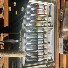 　決まりました。ご応募多数ありがとうございました！油絵の具　の画像