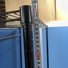 【美品】スチールラック 黒系 ハンガー掛け付き 衣類収納 キャスター付き 早い者勝ち 引取り歓迎 配送OKの画像