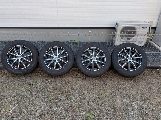 現在取引中　スタッドレスタイヤ付きホイール