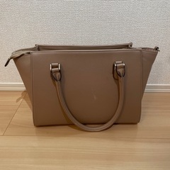 LES MUES ピンクベージュ ビジネスバッグ　バンドバッグ　リボン　アオキの画像