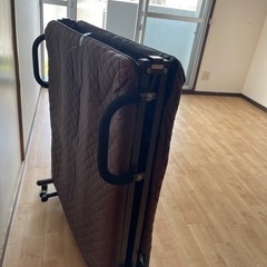 折りたたみベッドの画像