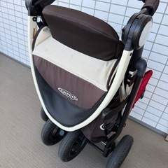 GRACO シティトレック　ベビーカー　赤色の画像