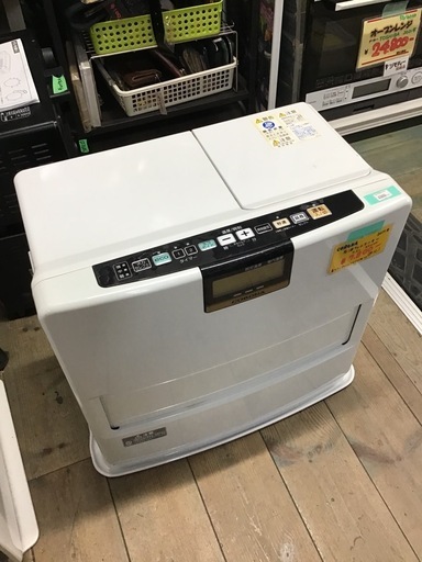 ●販売終了●CORONA     石油ファンヒーター　2017年製　7.2L     4.62kW     中古品　着火まで約2分かか