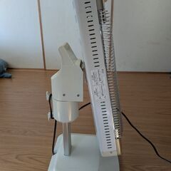遠赤ヒーター　電気ストーブ　CORONAの画像