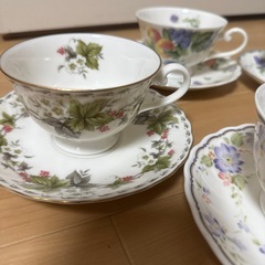5客カップとソーサーのセットの画像