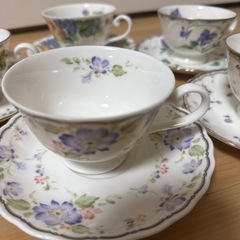 5客カップとソーサーのセットの画像