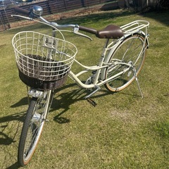 26インチ　自転車　白　の画像