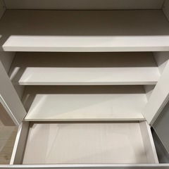 スリム　　食器棚　白の画像