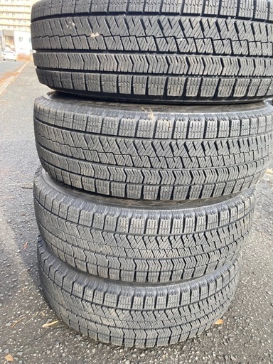 バリ山スタッドレス175/65R14 (にーさん) 澄川のタイヤ、ホイールの