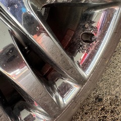 レクサス600h 純正オプション　19インチ　 の画像