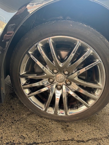 レクサス600h 純正オプション　19インチ