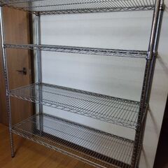 スチールラックの画像