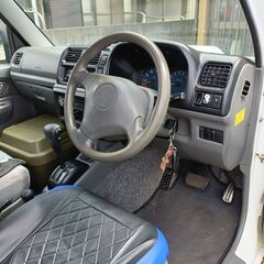 ジムニー 2型（JB23W）平成12年登録 4WDターボ／ボディ 白の画像