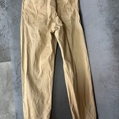 GU150チノパンの画像