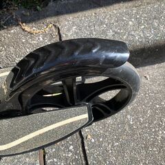 折り畳み式キックスクーターの画像