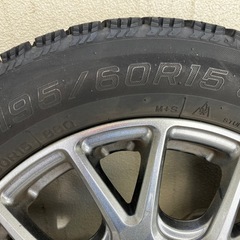 195/60R15　スタッドレスタイヤ＆ホイール４本セットの画像