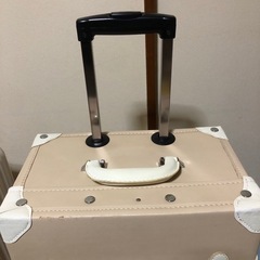 キャリーバック、スーツケースの画像