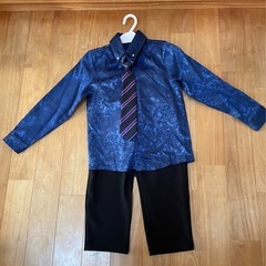 フォーマルスーツ110cm・ブラウス120cmの画像