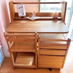 【跳ね上げ式】学習机✳︎本物志向✳︎お絵描きが大好きなお子さん向けの画像