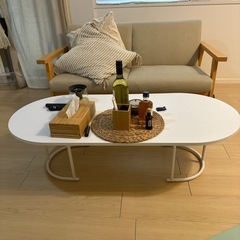 ソファとローテーブルのセットの画像